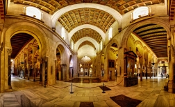 جاذبه های توریستی مسجد و کلیسای جامع مسکیتا، کوردوبا، اسپانیا