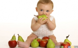 اولین میوه هایی که می توانید به کودک بدهید کدامند؟