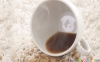 روش پاک کردن لکه‌های قهوه