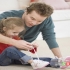 چگونه به کودکمان یاد دهیم بند کفش‌ خود را ببندد