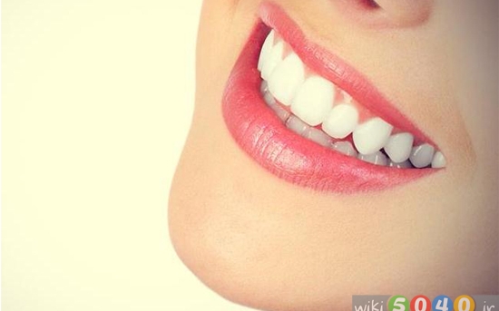 روش‌هایی ساده و طبیعی برای سفید کردن دندان‌ها 